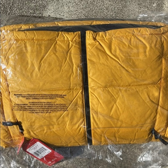 The North Face 1996 Retro Nuptse Puffer Jacket - Picture 4 of 4